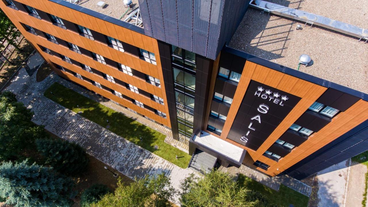 Hotel Salis Tuzla Exterior photo